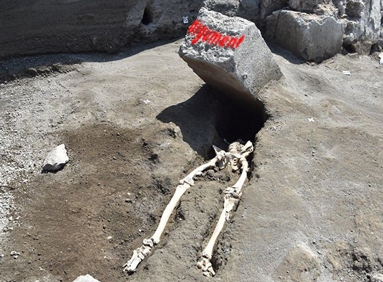 PARFOIS LA RAISON argument-